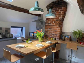 Stylish 3 bedroom apartment in historic city centre building